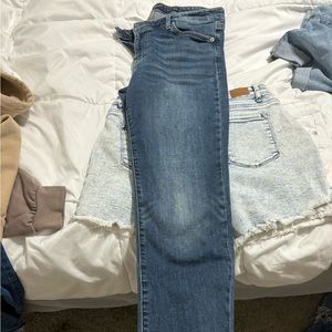 Lucky brand 14/32 woman’s jeans